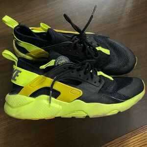 Nike - Air Huarache